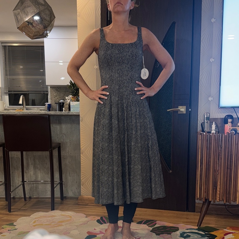 Staud wells dress Chic strap elegant Gray